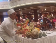 Videos varios-Creacion de figuras con frutas-Conejo